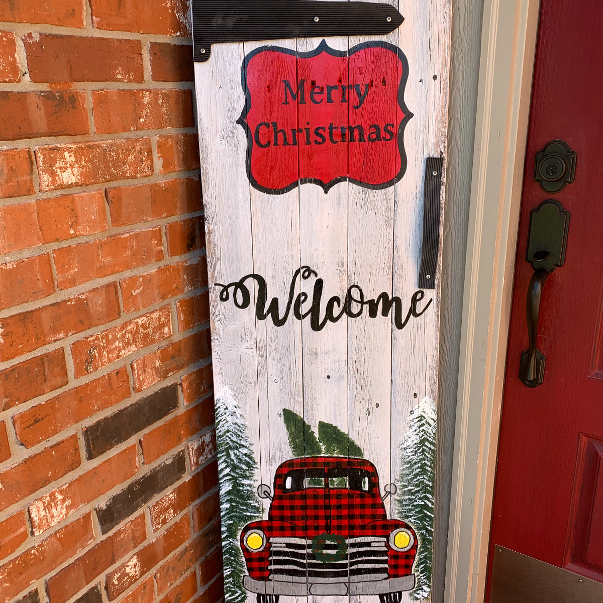 Welcome Gate - Christmas Truck